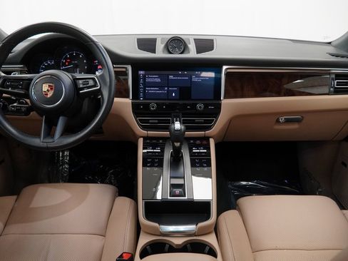 Used 2023 Porsche Macan image 26