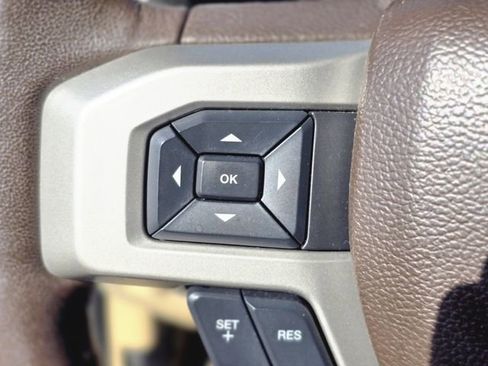 Used 2019 Ford F150 Lariat w/ Equipment Group 502A Luxury image 18