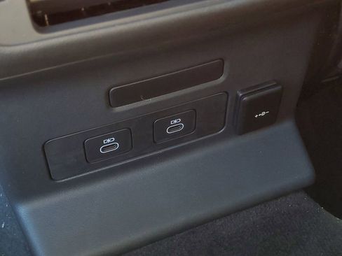 New 2026 Land Rover Range Rover Velar Dynamic SE image 26