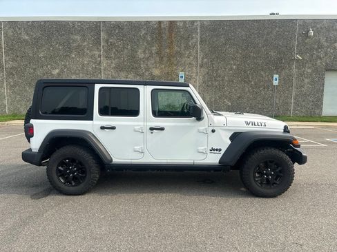 Certified 2022 Jeep Wrangler Unlimited Sport AWD/4WD image 8