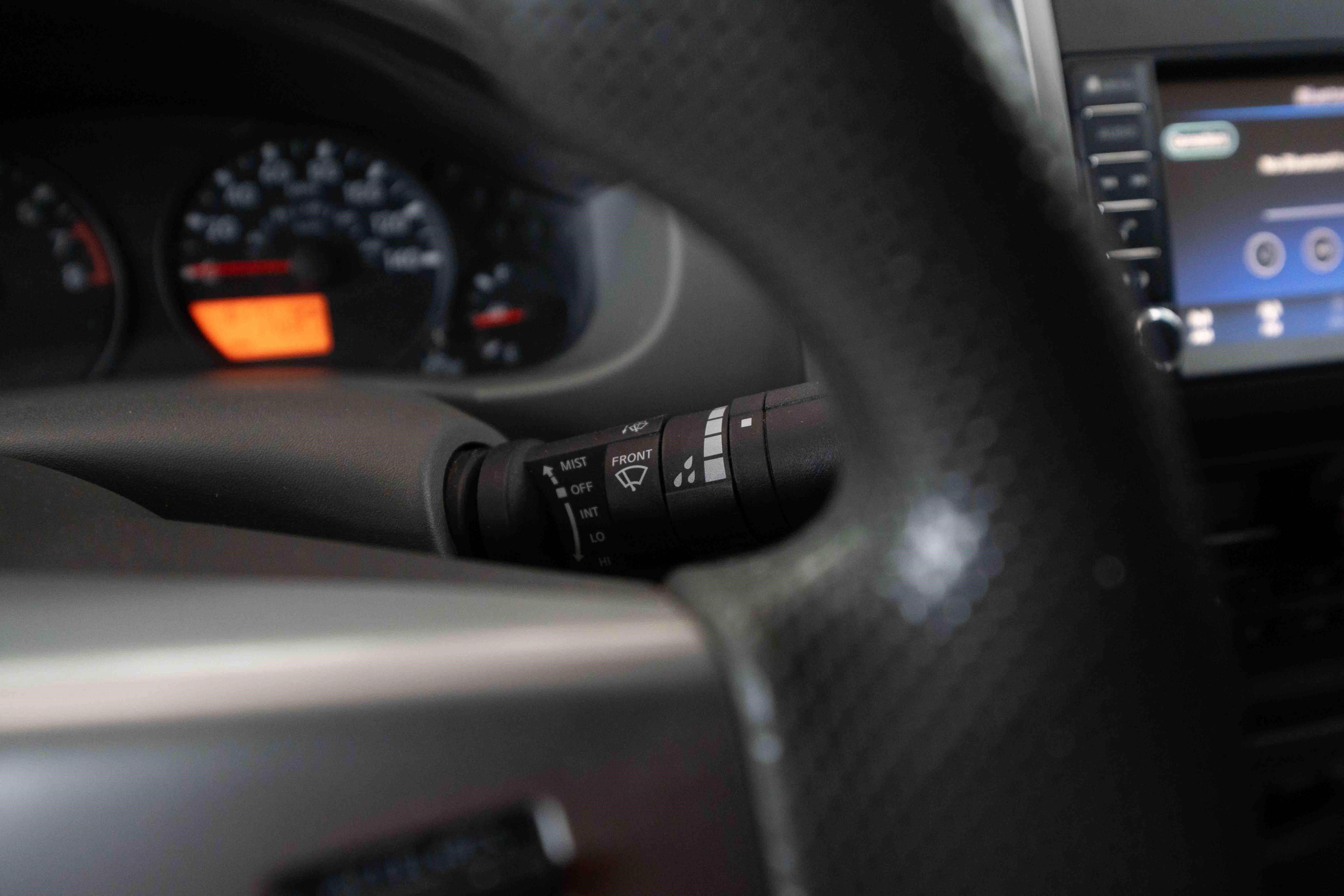 Used 2020 Nissan Frontier SV AWD/4WD image 14