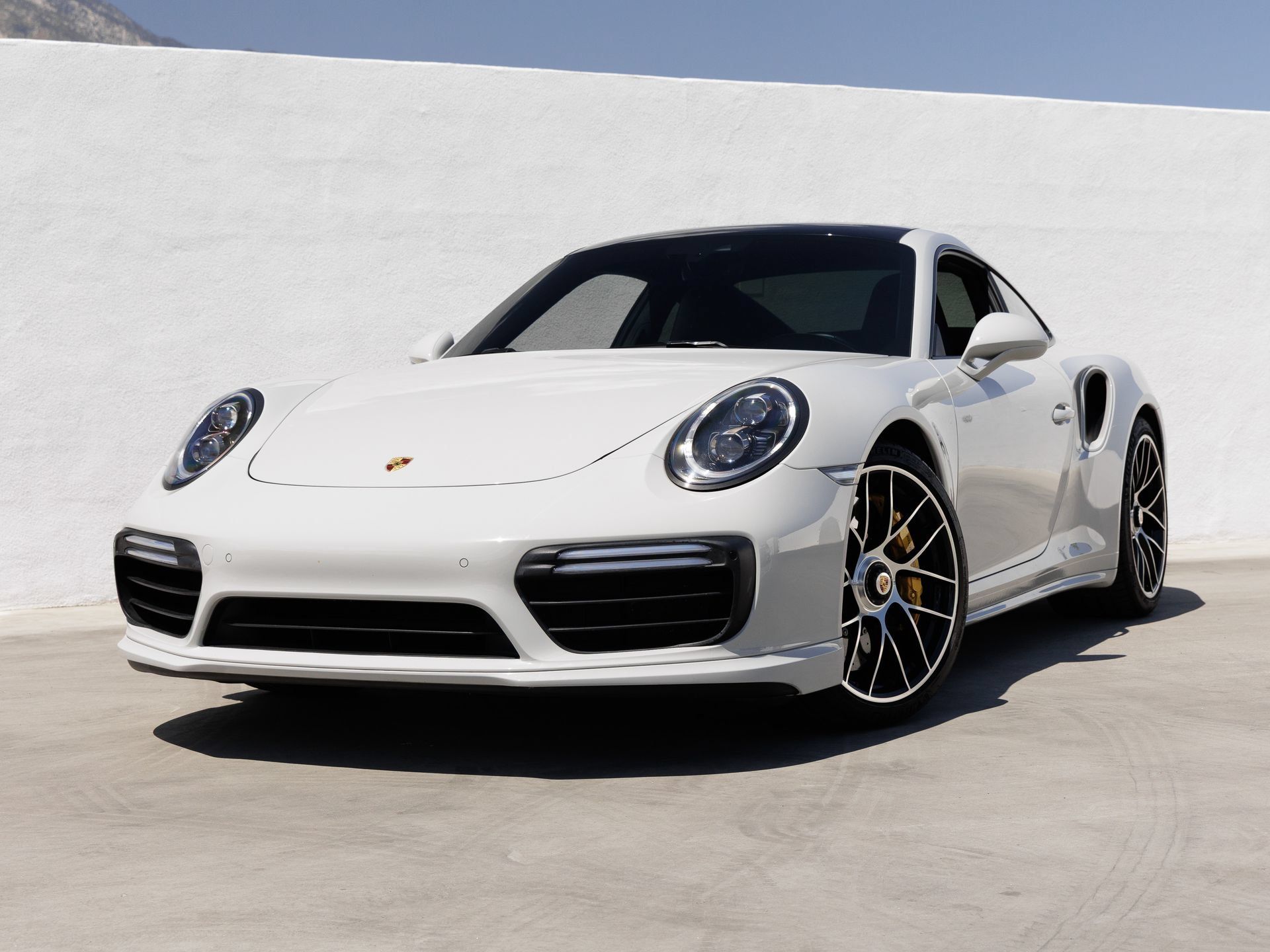 Certified 2019 Porsche 911 Turbo S AWD/4WD image 1