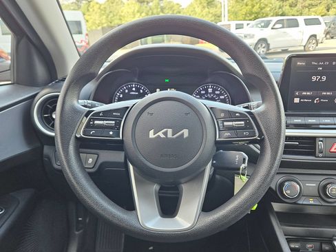 Used 2024 Kia Forte LXS FWD image 15