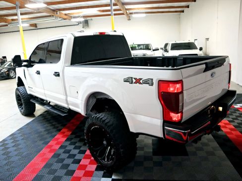 Used 2021 Ford F250 XLT image 8