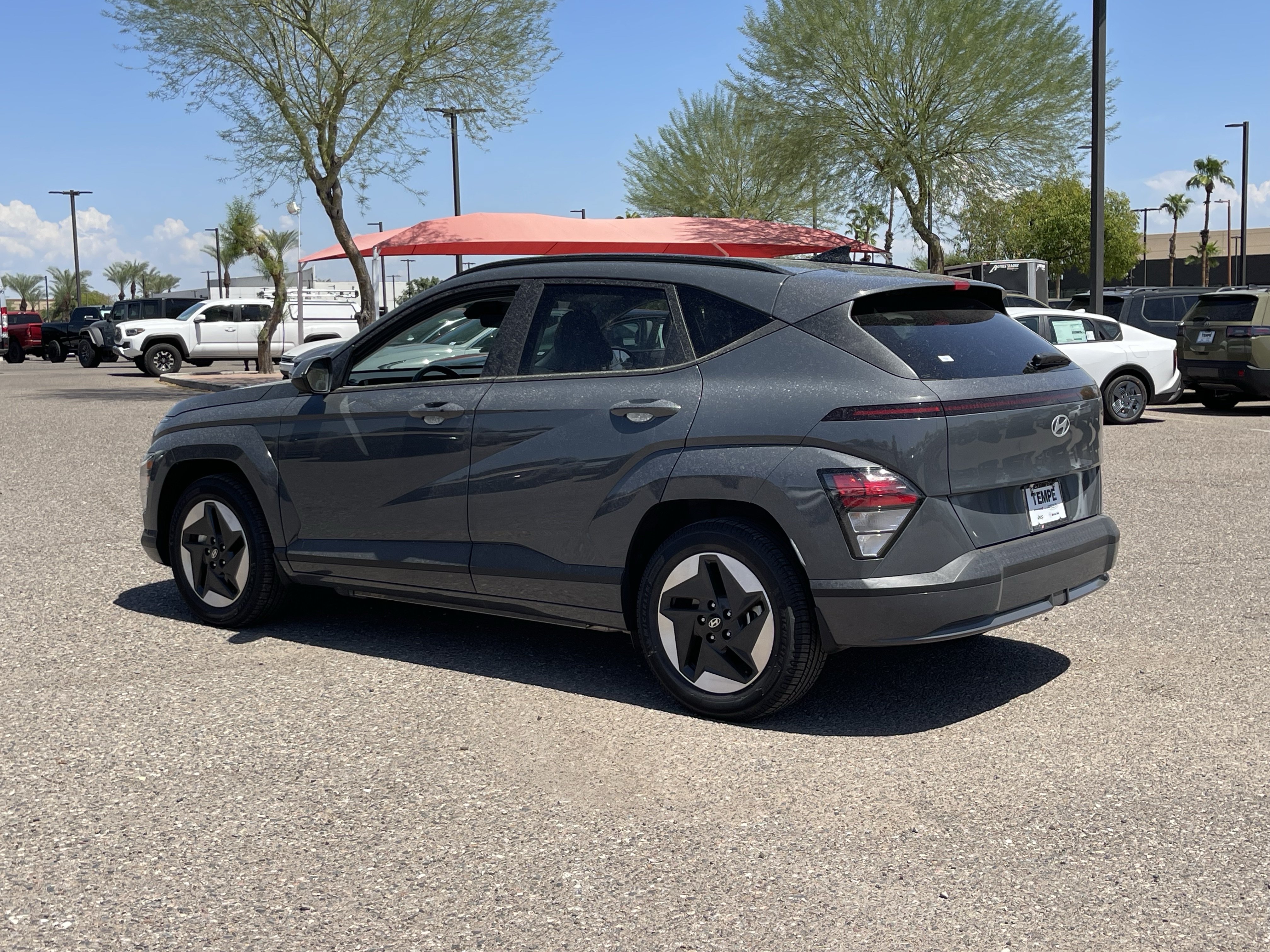 Used 2025 Hyundai Kona SEL FWD image 4