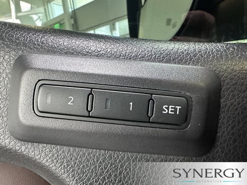 Used 2020 Nissan Titan Platinum Reserve w/ Moonroof Package AWD/4WD image 9