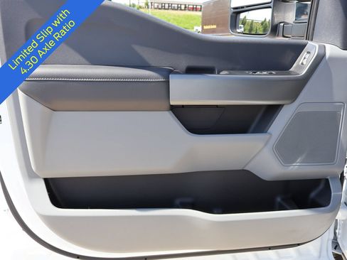 New 2026 Ford F350 XLT w/ FX4 Off-Road Package AWD/4WD image 14