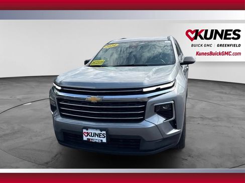Used 2024 Chevrolet Traverse LT AWD/4WD image 15