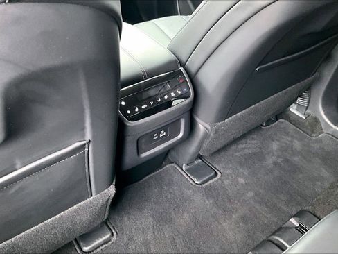 Certified 2025 INFINITI QX60 Luxe w/ Vision Package image 35