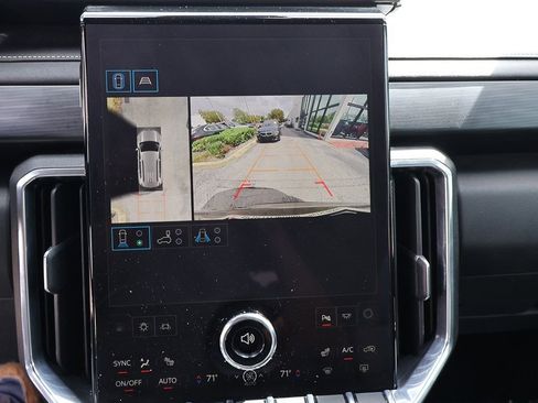 Used 2024 GMC Acadia Elevation image 49