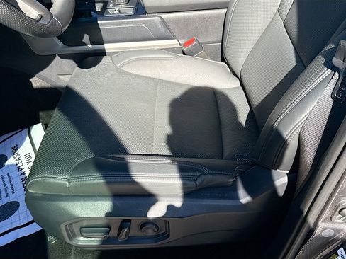 Used 2025 Toyota Tundra SR5 w/ SR5 Premium Package AWD/4WD image 21