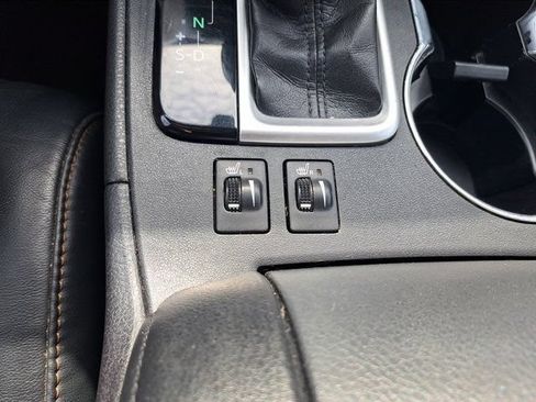 Used 2017 Toyota Highlander XLE w/ Protection Package #3 AWD/4WD image 21