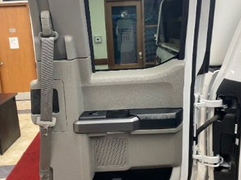 Used 2018 Ford F250 XLT image 24