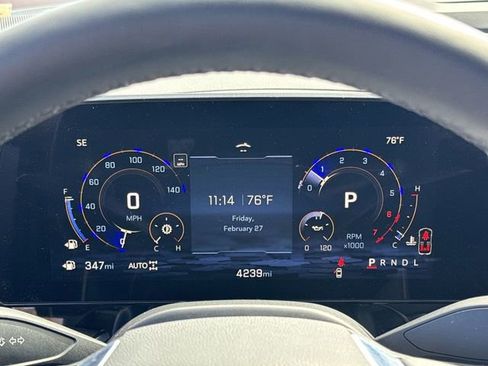 New 2025 Chevrolet Suburban Premier AWD/4WD image 13