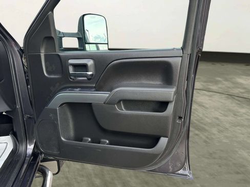 Used 2015 Chevrolet Silverado 2500 LT image 16