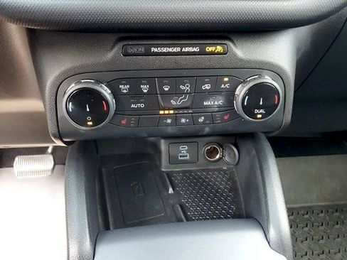 Used 2022 Ford Bronco Sport Outer Banks w/ Tech Package AWD/4WD image 29