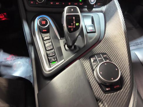 Used 2019 BMW i8 Coupe image 25