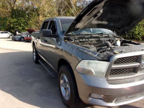 Used 2012 RAM 1500 Express w/ ST Popular Equipment Group AWD/4WD image 8