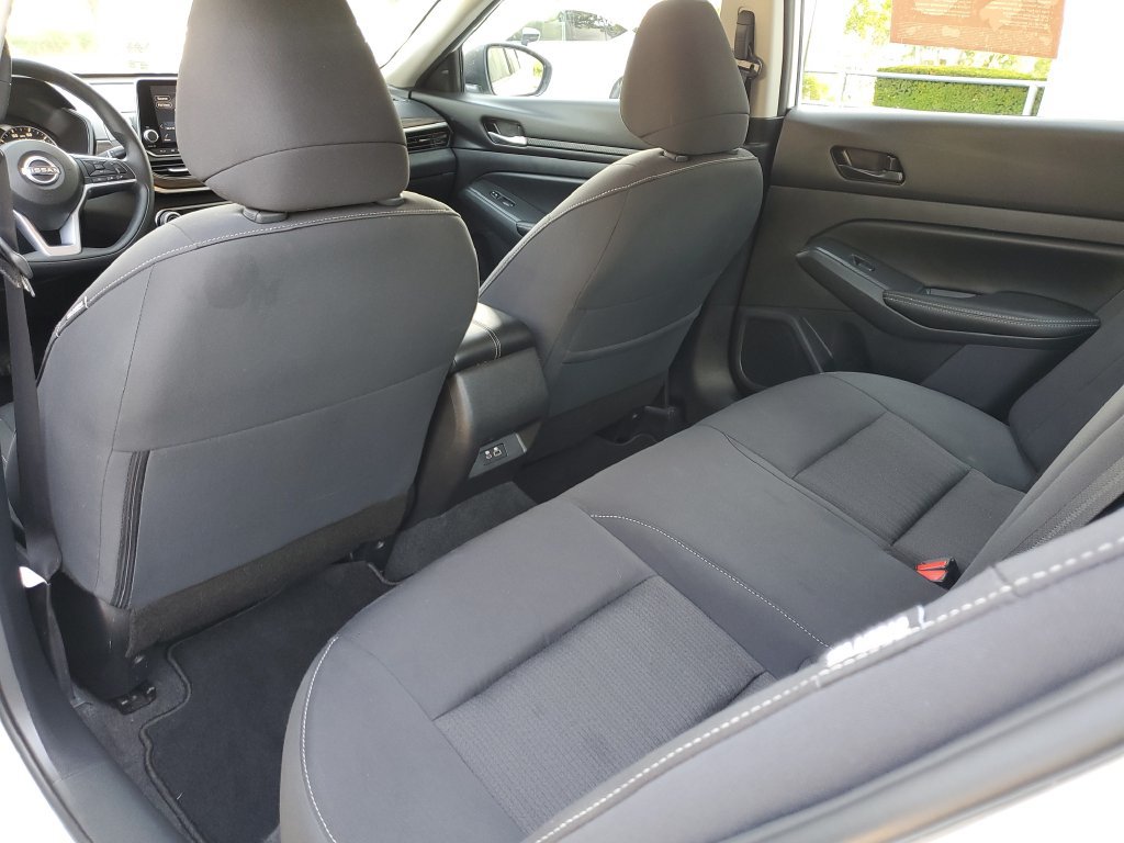 Certified 2025 Nissan Altima 2.5 SV FWD image 13