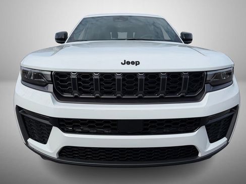 New 2026 Jeep Grand Cherokee L Limited w/ Limited Altitude Package RWD image 11