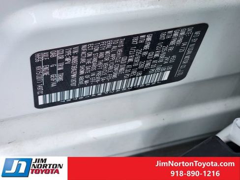 Used 2023 Nissan Rogue SV FWD image 32