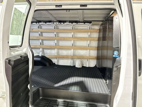 Used 2024 GMC Savana 2500 w/ Driver Convenience Package image 30
