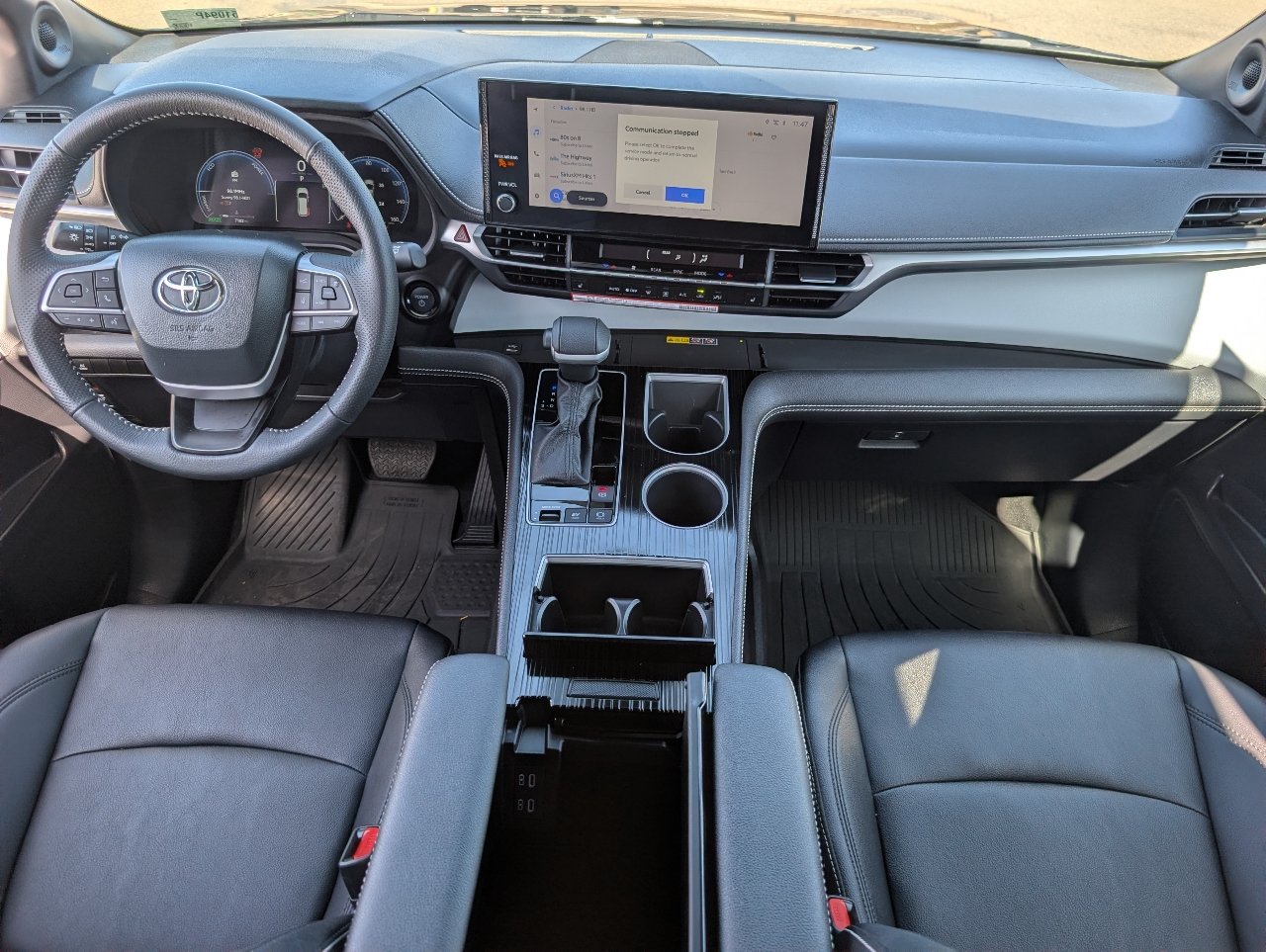 Used 2026 Toyota Sienna XSE FWD image 4