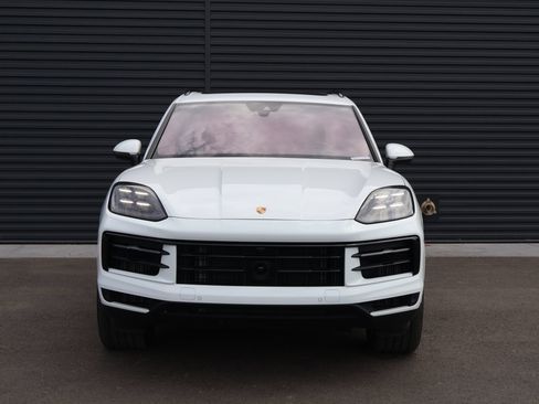 Certified 2026 Porsche Cayenne AWD/4WD image 7