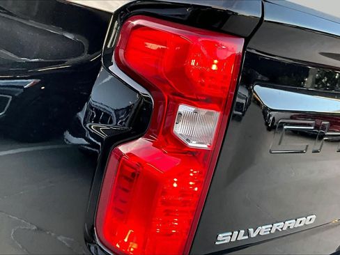 Used 2019 Chevrolet Silverado 1500 LT w/ Texas Edition RWD image 31