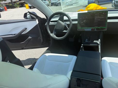 Used 2026 Tesla Model 3 RWD image 29