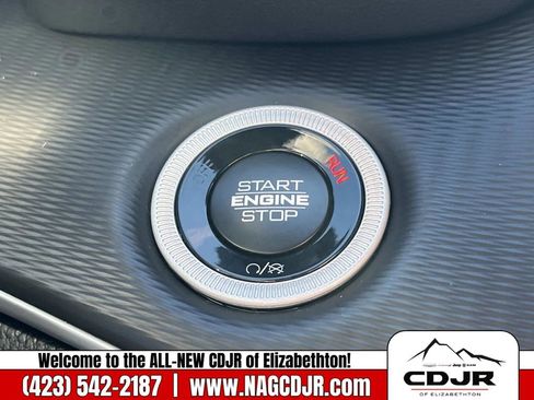 New 2025 Jeep Grand Cherokee Altitude image 30