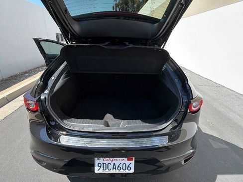 Used 2023 MAZDA MAZDA3 s FWD image 18