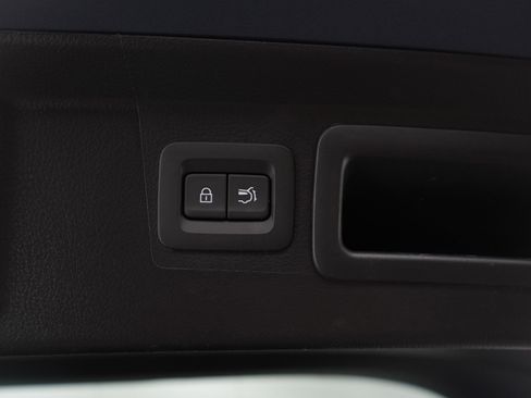 Used 2025 MAZDA CX-50 2.5 Hybrid w/ Premium Plus Pkg image 18