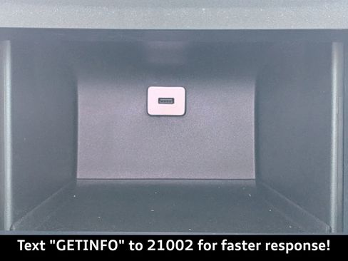 Used 2018 GMC Yukon SLE w/ SLE Value Package image 25