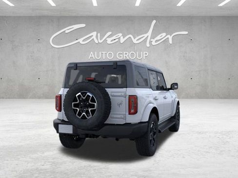 New 2025 Ford Bronco Outer Banks image 8