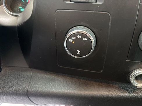 Used 2009 Chevrolet Silverado 1500 LT w/ Power Pack Plus image 21