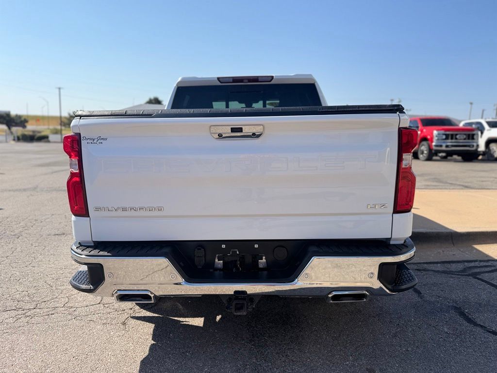 Used 2019 Chevrolet Silverado 1500 LTZ w/ LTZ Premium Package AWD/4WD image 5