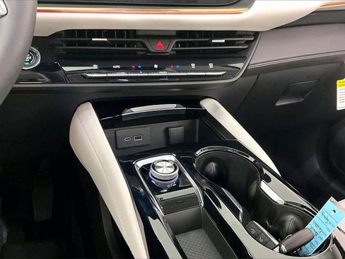 New 2026 Buick Envision Avenir image 7