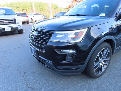 Used 2018 Ford Explorer Sport w/ Equipment Group 401A image 9