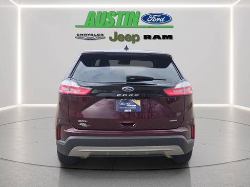 Certified 2024 Ford Edge SEL w/ Convenience Package AWD/4WD image 12