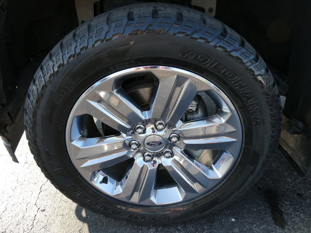 Used 2018 Ford F150 XLT w/ Equipment Group 302A Luxury AWD/4WD image 10