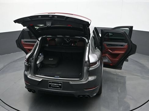 New 2025 Porsche Cayenne Turbo AWD/4WD image 28