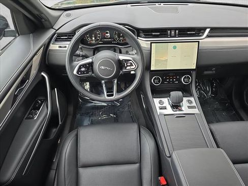 Certified 2025 Jaguar F-PACE R-Dynamic S image 16