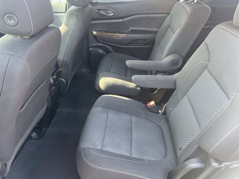 Used 2020 GMC Acadia SLE w/ Driver Convenience Package image 11