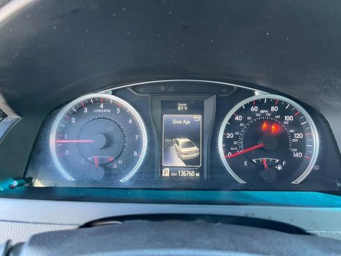 Used 2016 Toyota Camry SE image 22