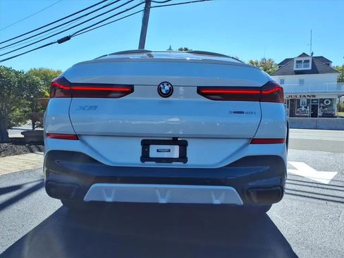 Used 2022 BMW X6 xDrive40i w/ Executive Package image 3