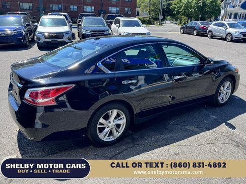 Used 2015 Nissan Altima 2.5 SV w/ Convenience Package FWD image 5