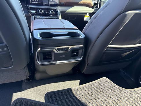 Used 2026 GMC Sierra 1500 Denali Ultimate AWD/4WD image 15