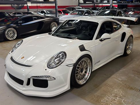 Used 2016 Porsche 911 GT3 RS RWD image 12