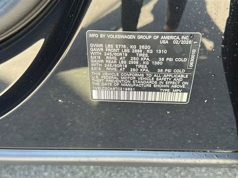 New 2026 Volkswagen Atlas Cross Sport SE image 28